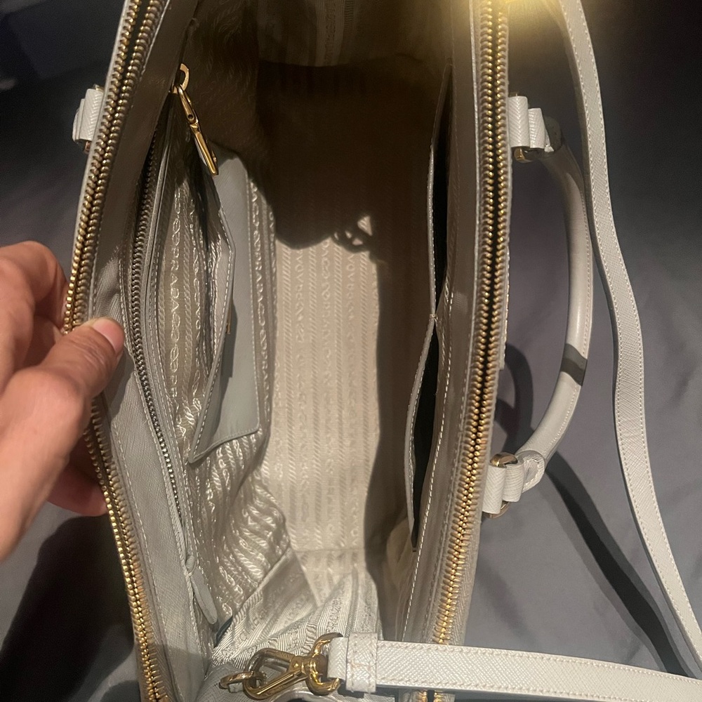 Prada Tote. Authentic. Grey/Bone. Excellent Condi… - image 5